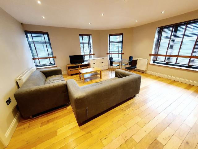 Apartment for rent in Maitland Park, Greater London