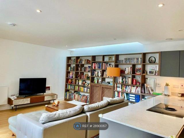 House for rent in East Greenwich, Greater London