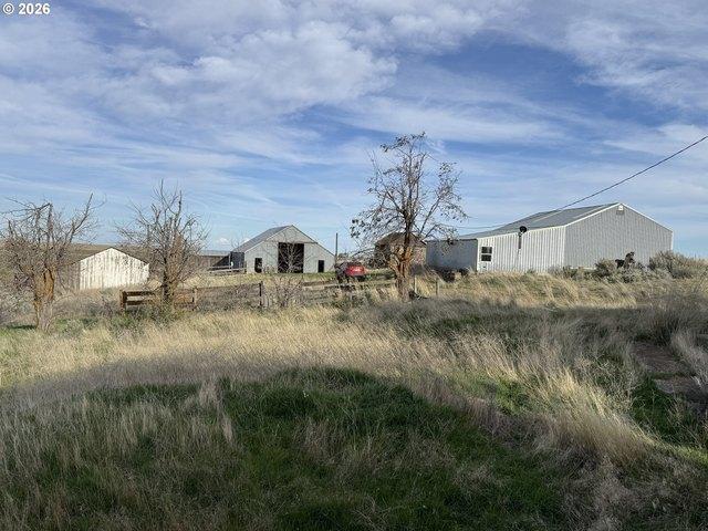 House for sale in Bickleton, Washington