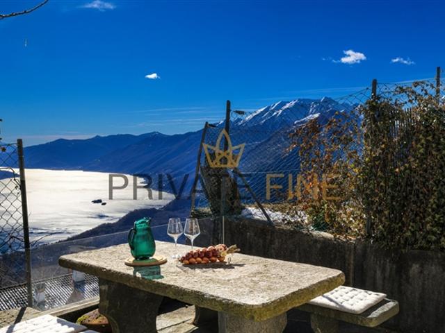 Einfamilienhaus kaufen in Locarno, Tessin