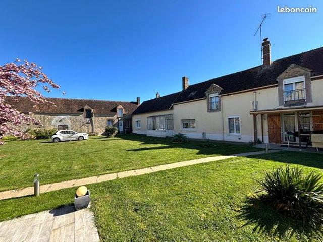 Maison vente à Fontainebleau, Egreville