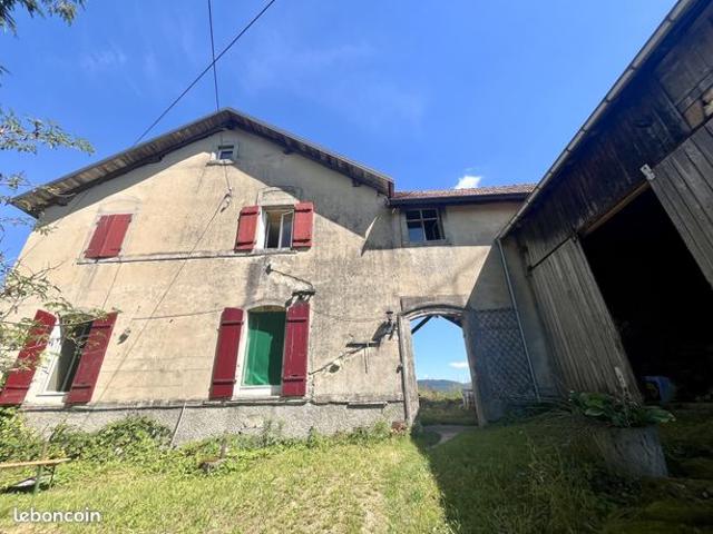 Maison vente à Montbéliard, Cour-saint-maurice