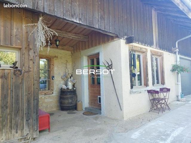 Maison vente à Pontarlier, Les Hôpitaux-vieux