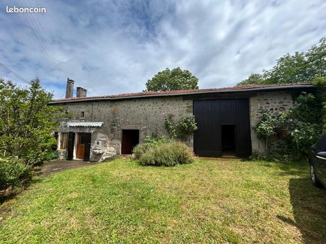 Maison vente à Confolens, Chasseneuil-sur-bonnieure