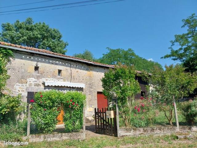 Maison vente à Confolens, Chasseneuil-sur-bonnieure