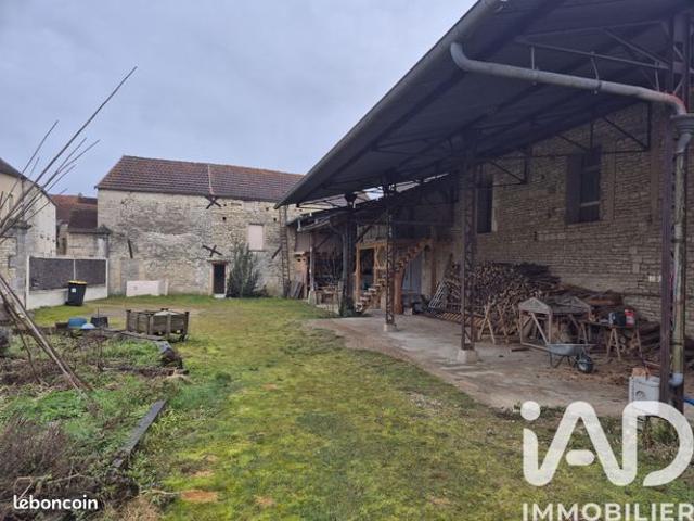 Maison vente à Avallon, Ancy-le-franc