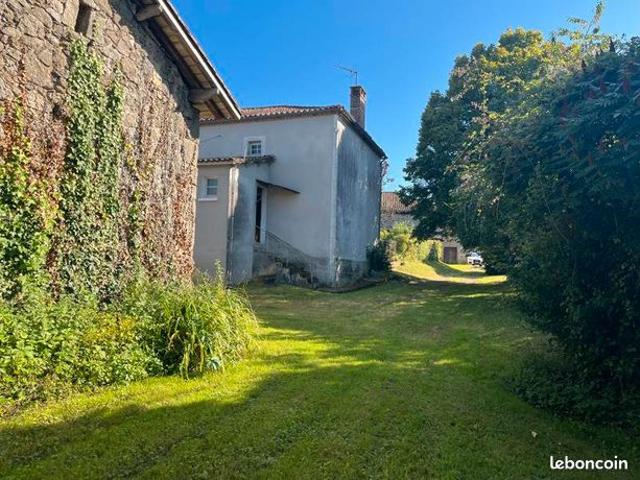Maison vente à Nontron, Busserolles