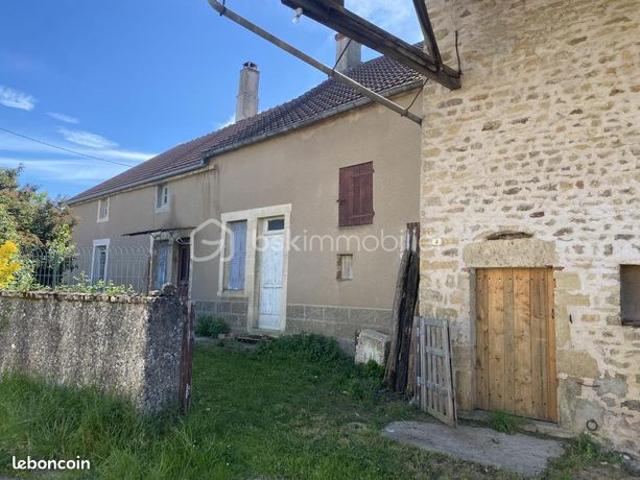 Maison vente à Avallon, Menades