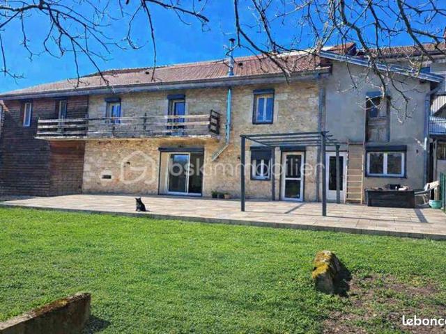 Maison vente à Saint-Claude, Viry