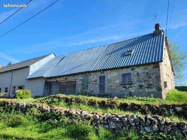 Maison vente à Mauriac, Champs-sur-tarentaine-marchal