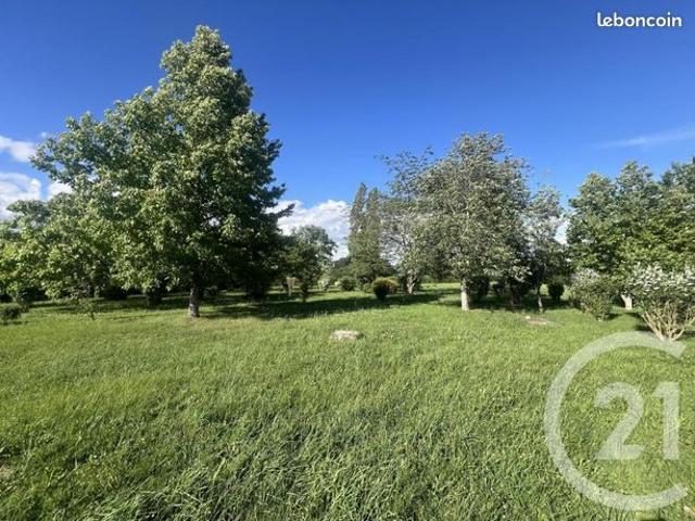 Maison vente à Saint-Amand-Montrond, La Celle
