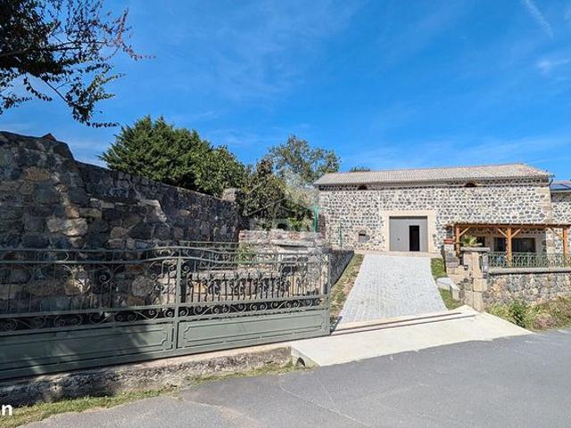 Maison vente à Le Puy-en-Velay, Vernassal