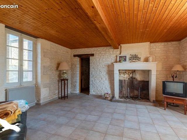 Maison vente à Angoulême, Bouëx