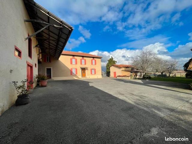 Maison vente à Tarbes, Lustar