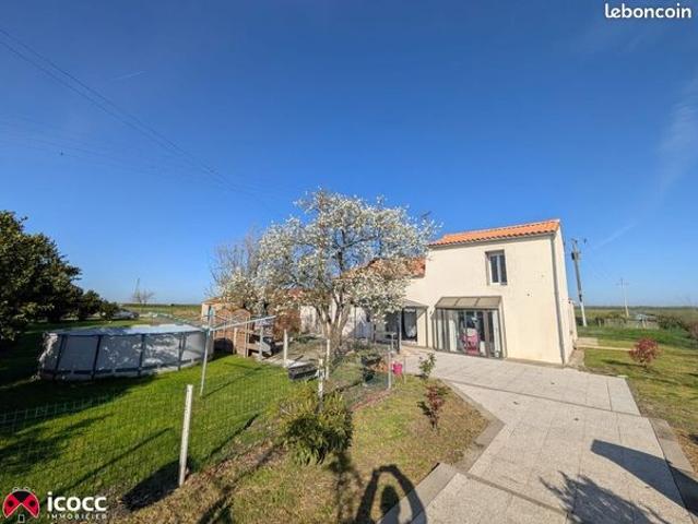 Maison vente à Fontenay-le-Comte, Moreilles