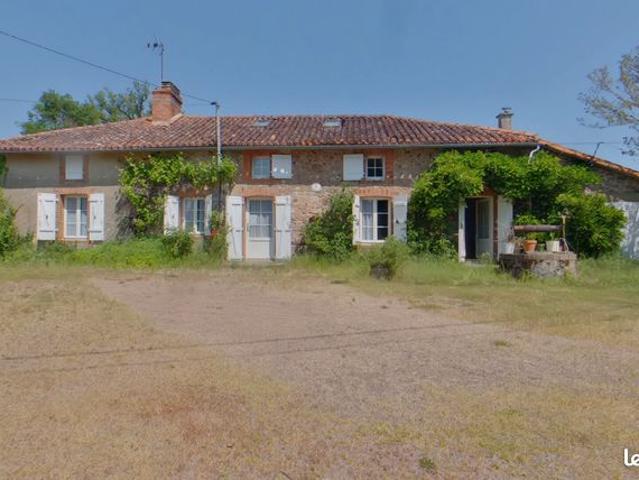 Maison vente à Montmorillon, Luchapt
