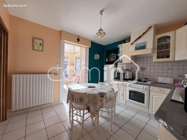 Maison vente à Parthenay, Airvault