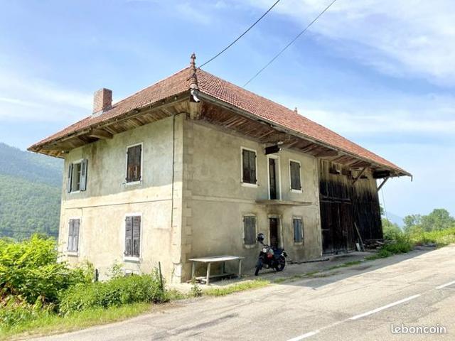 Maison vente à Bourges, Le Noyer