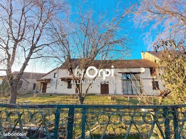 Maison vente à Aubusson, Saint-silvain-sous-toulx