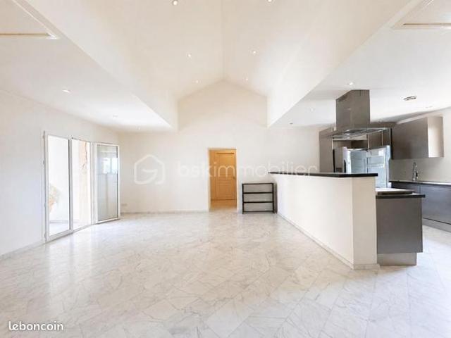 Maison vente à Lyon, Rhône