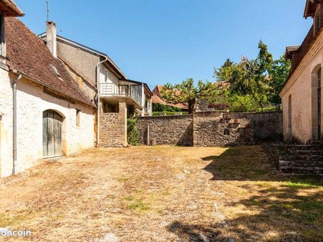 Maison vente à Nontron, Nouvelle-Aquitaine