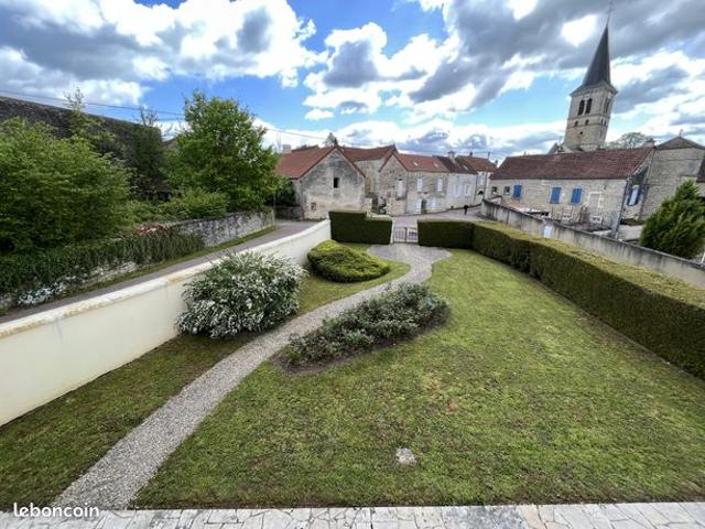 Maison vente à Montbard