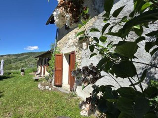 Maison vente à Barcelonnette, Enchastrayes