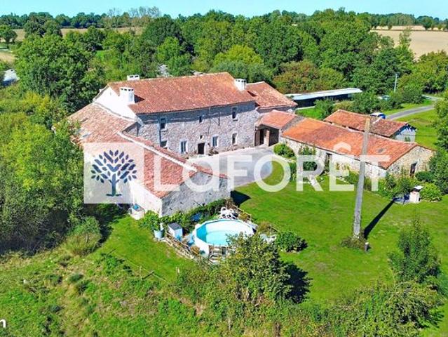 Maison vente à Bressuire, Nouvelle-Aquitaine