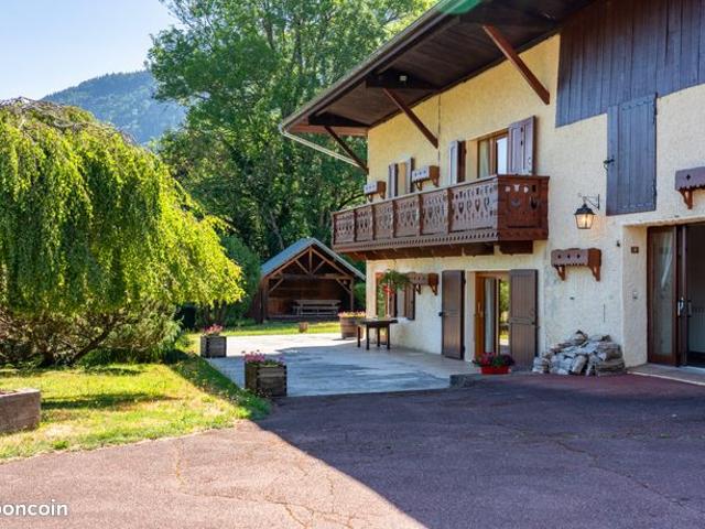 Maison vente à Bourges, Le Noyer