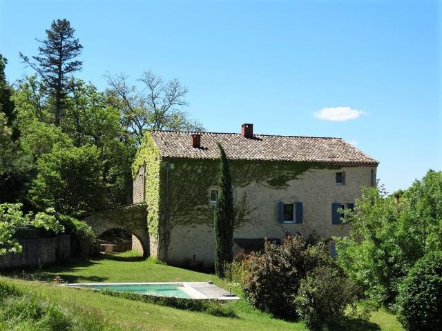 Ferme vente à Apt, La Tour-d'aigues
