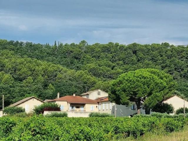 Ferme vente à Nîmes, Pont-saint-esprit