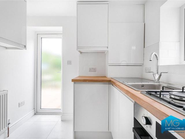 Apartment for rent in Stroud Green, Greater London