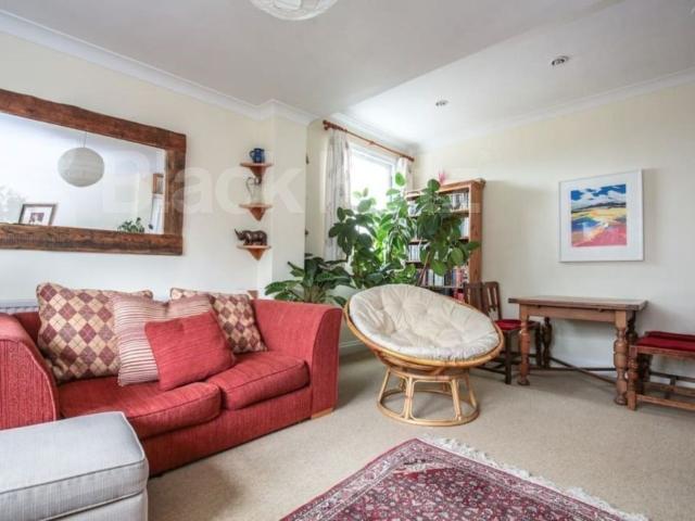 Apartment for rent in Stroud Green, Greater London