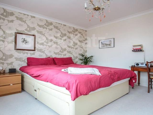 Apartment for rent in Stroud Green, Greater London