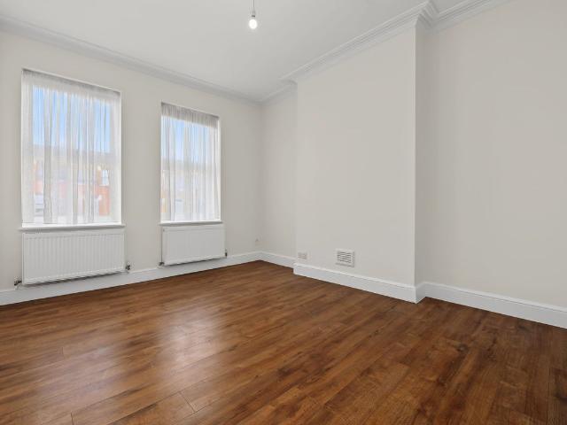 Apartment for rent in Stroud Green, Greater London