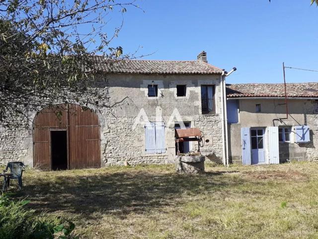 Maison vente à Confolens, Courcôme