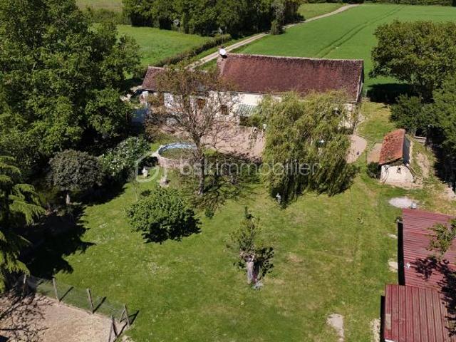 Ferme vente à Auxerre, Charny