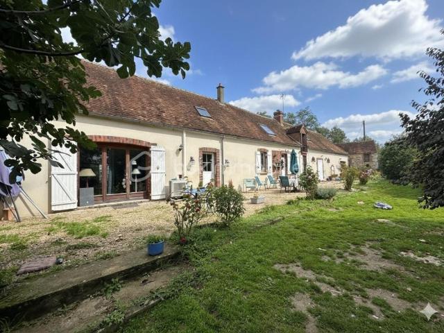 Ferme vente à Montargis, Courtenay