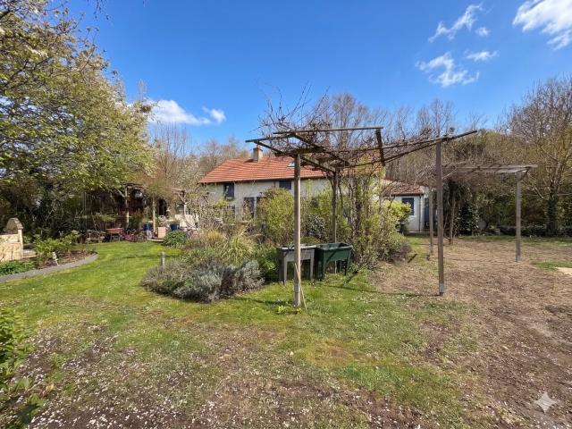 Maison vente à Château-Chinon (Ville), Savigny-poil-fol
