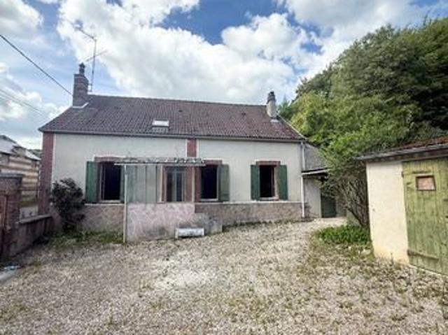 Maison vente à Auxerre, Champlost