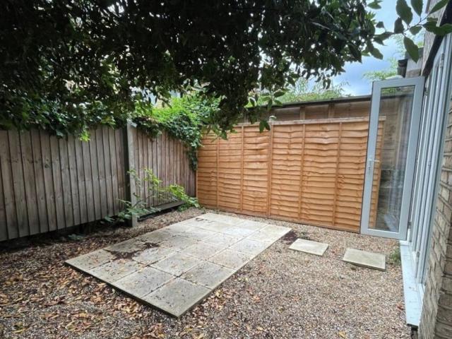 Apartment for rent in Kensal Town, Greater London