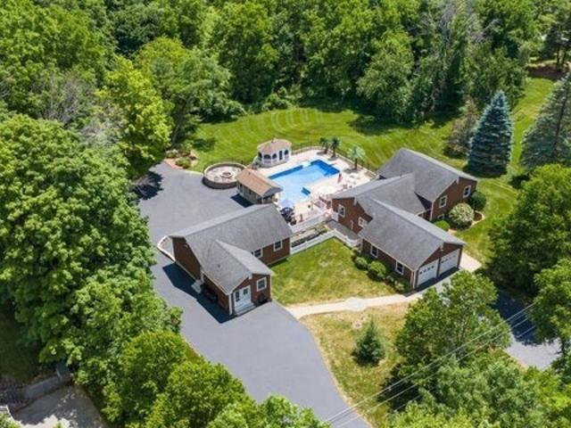 House for sale in Amesbury, Massachusetts