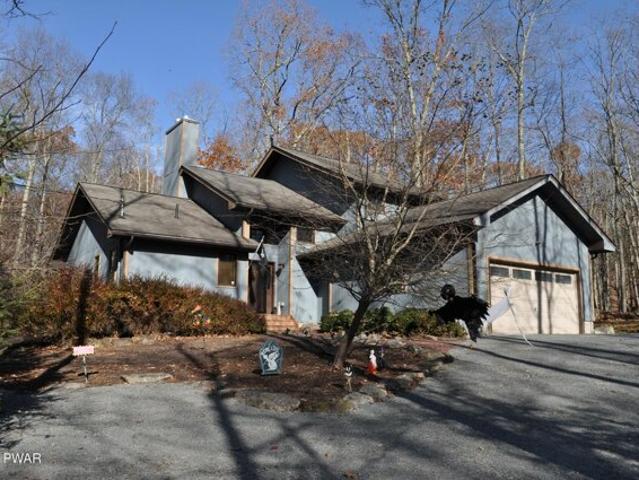 House for sale in Canadensis