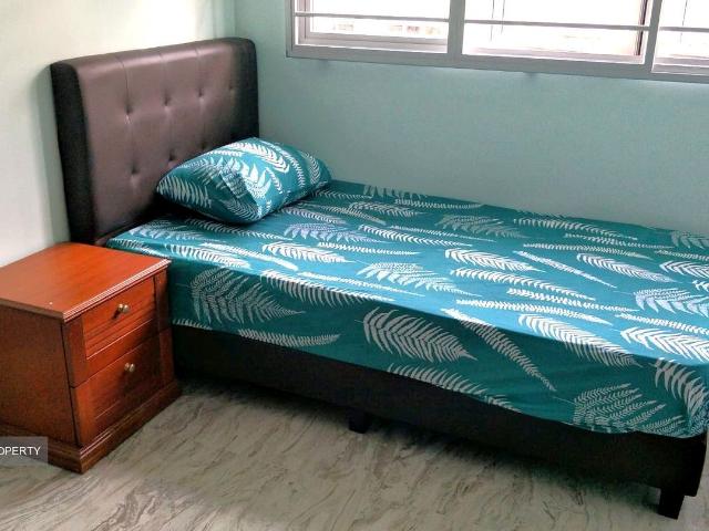 Detached House for rent in 23 North West