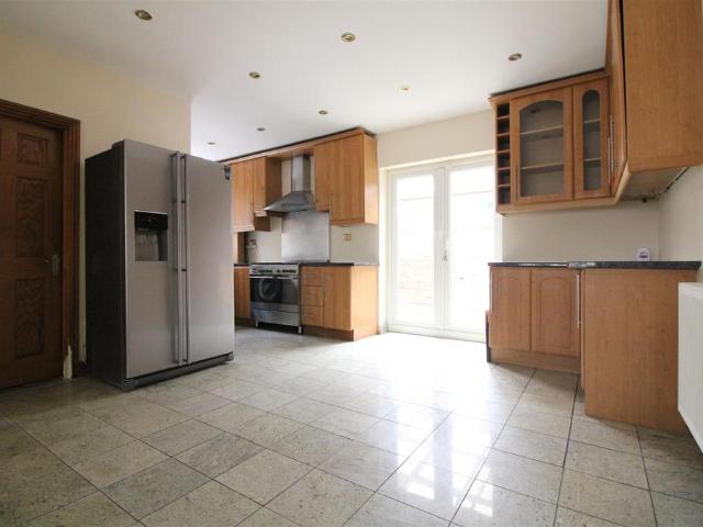 House for rent in London Borough of Hounslow, Heston