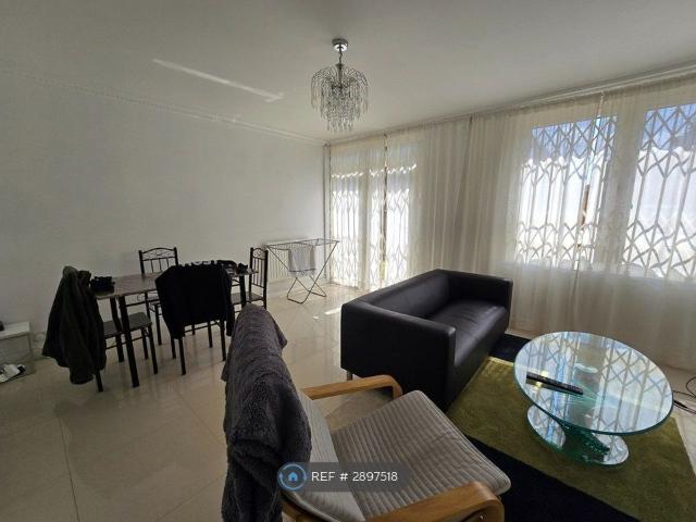 House for rent in Bromley-by-Bow, Bow