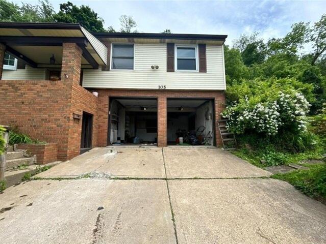 House for sale in Glassport