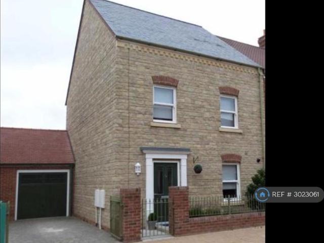 House for rent in East Wichel, Swindon