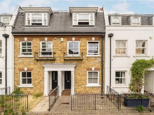 House for rent in Clapham, Greater London