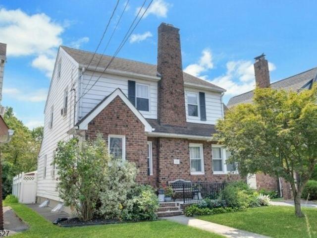 House for sale in Bloomfield, New Jersey